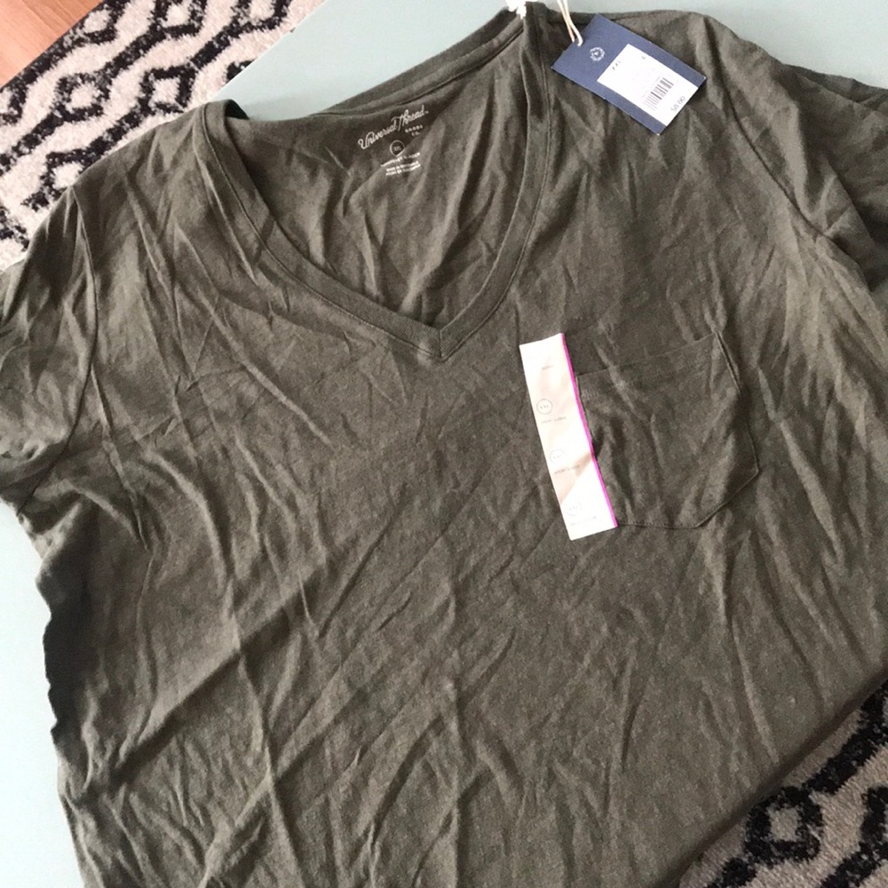 Universal threads Monterey V-Neck
